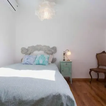 Romantic Lovers Duplex Ac Next Av Liberdade * Lisboa